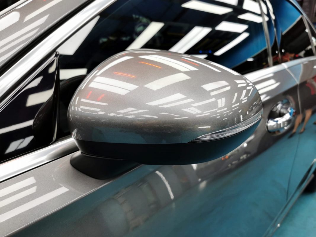 Side panel of the A200 with the titanium finish locked in.