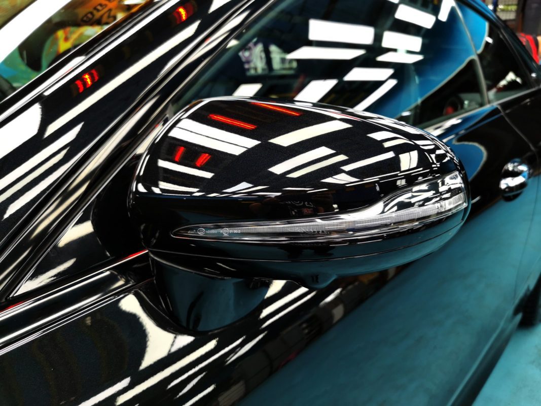 Glossy body panels on the AMG E53 after the titanium coating.
