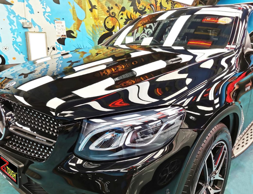 The Mercedes-Benz AMG GLC43 from a side angle after the ceramic coating.