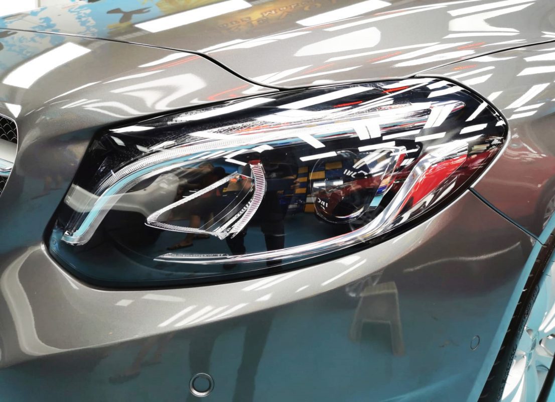 The B180's coated paintwork showing clean reflections.