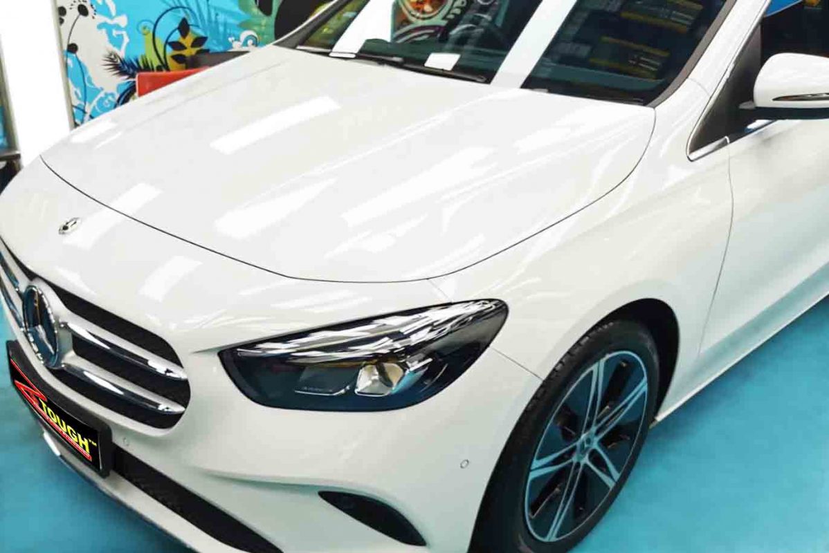The Mercedes-Benz B180 from a side angle after the titanium coating.