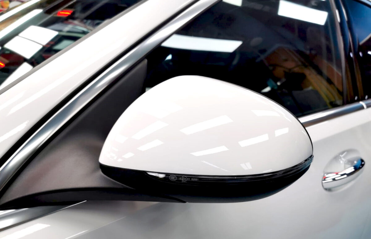 Side panel of the Mercedes-Benz C180 with the ceramic finish locked in.