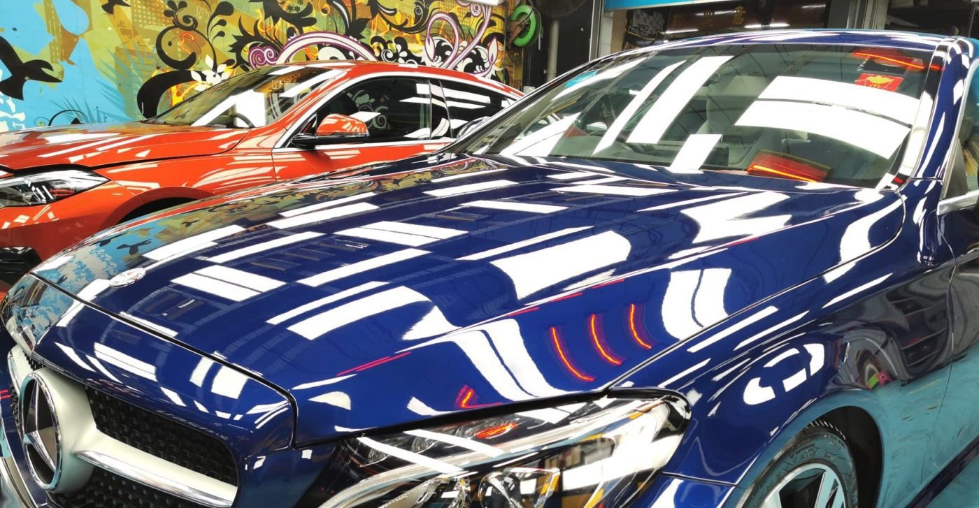 The Mercedes-Benz C180 from a side angle after the titanium coating.