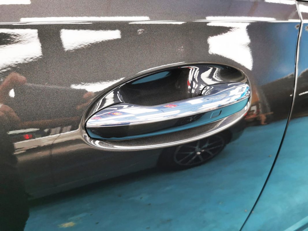 Front three-quarter view of the Mercedes-Benz C200 after coating.