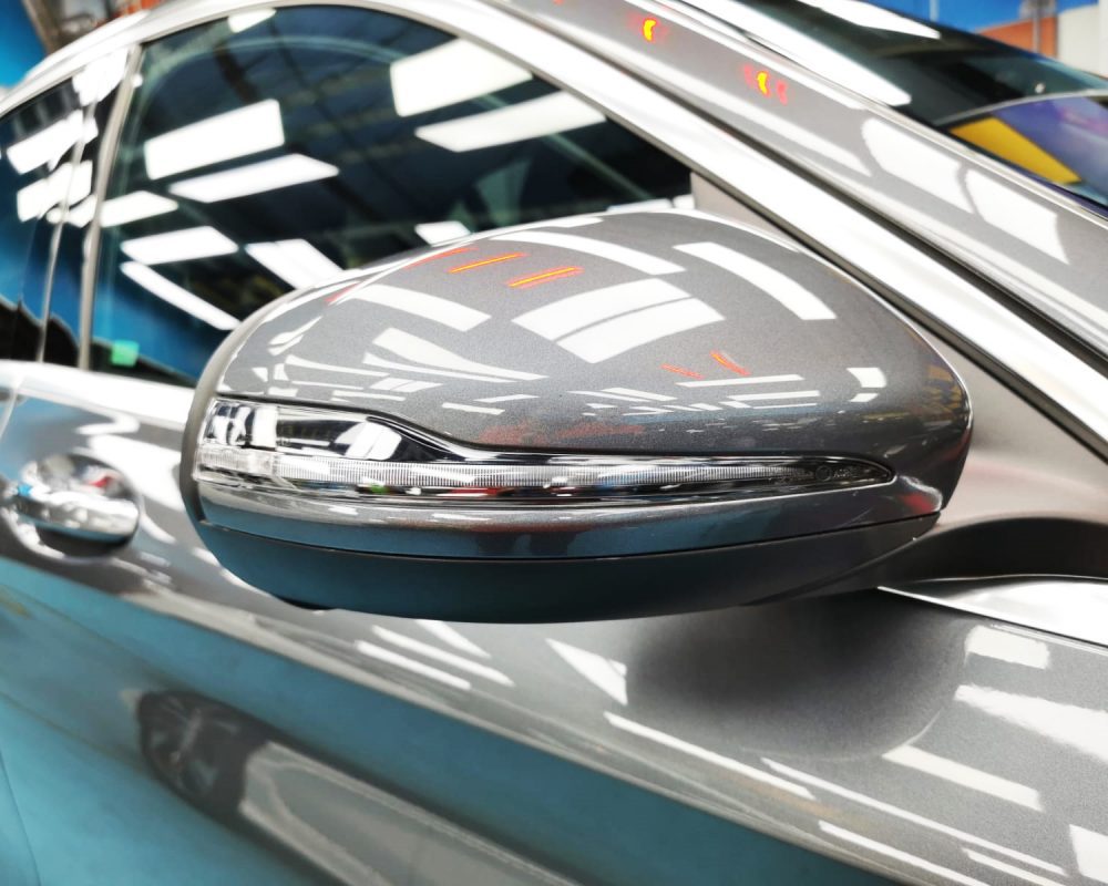 Side panel of the Mercedes-Benz C200 with the ceramic finish locked in.
