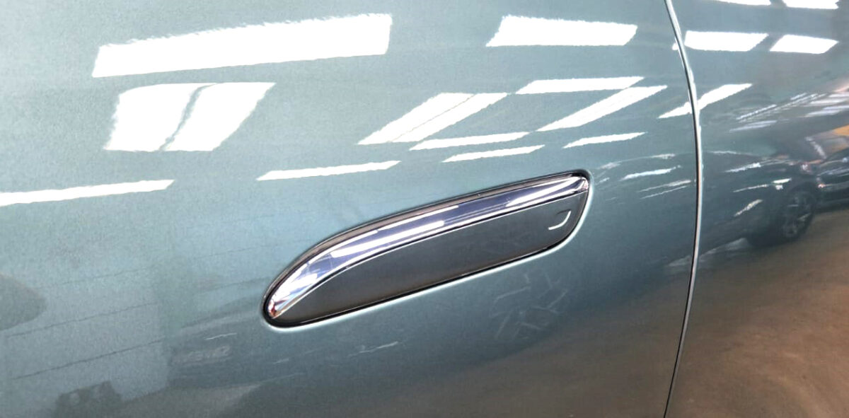 Front three-quarter view of the Mercedes-Benz C200 after coating.