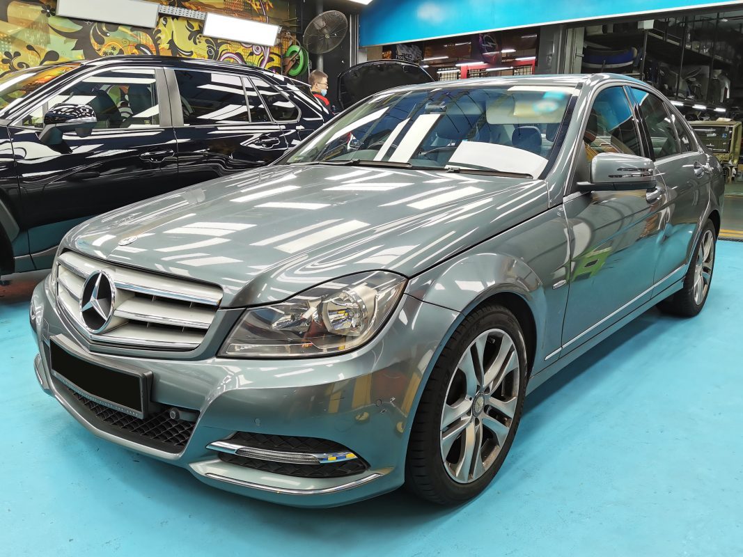 The Mercedes-Benz C200 as it arrived at Revol Carz before the respray.