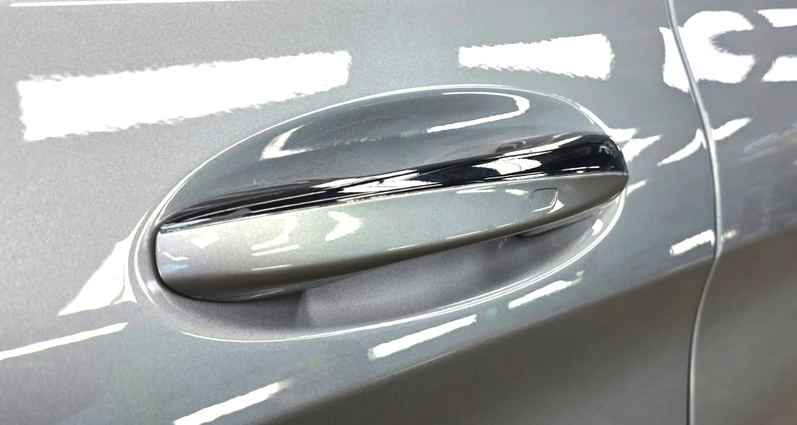 Front three-quarter view of the Mercedes-Benz C200 after coating.