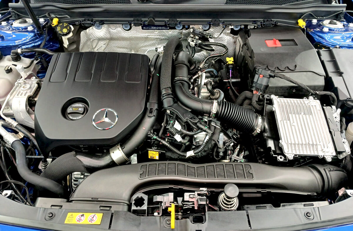 Detail of the Mercedes-Benz CLA180's bodywork sealed with ZeTough Ceramic.