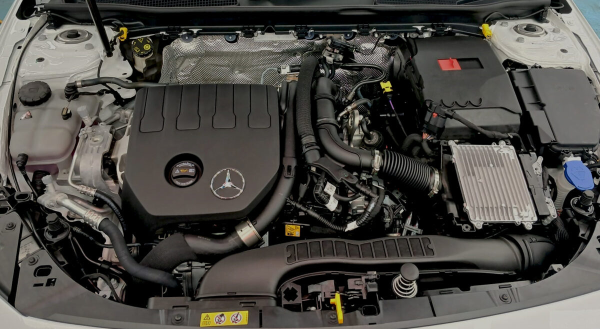 Detail of the Mercedes-Benz CLA180's bodywork sealed with ZeTough Titanium.