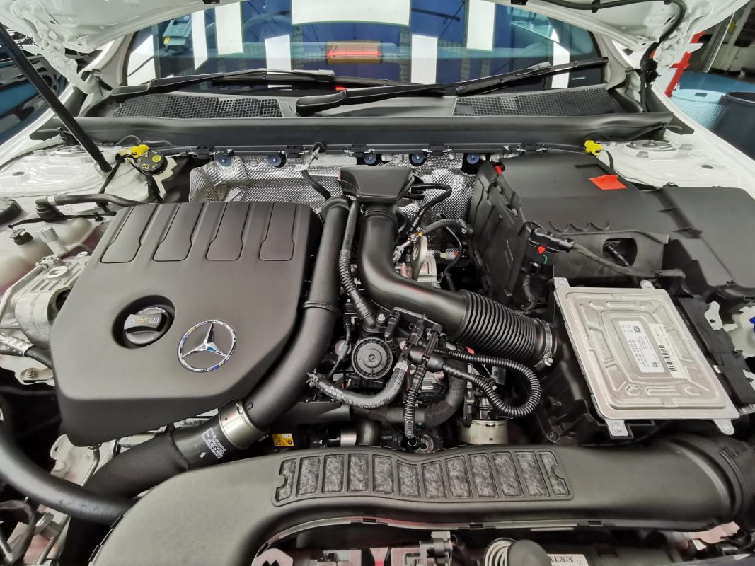 Detail of the Mercedes-Benz CLA180's bodywork sealed with ZeTough Ceramic.