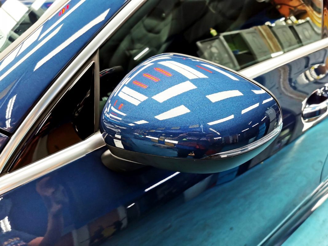 Side panel of the Mercedes-Benz CLA180 with the ceramic finish locked in.