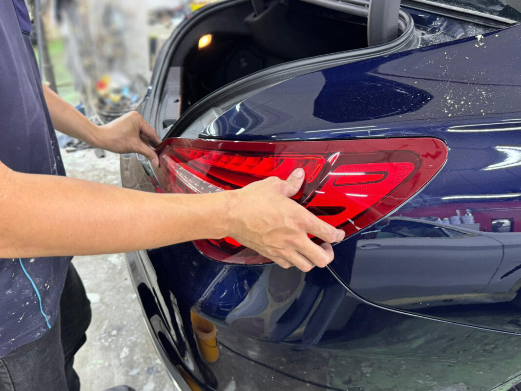 Reassembly of the Mercedes-Benz CLA200 near completion in the workshop.