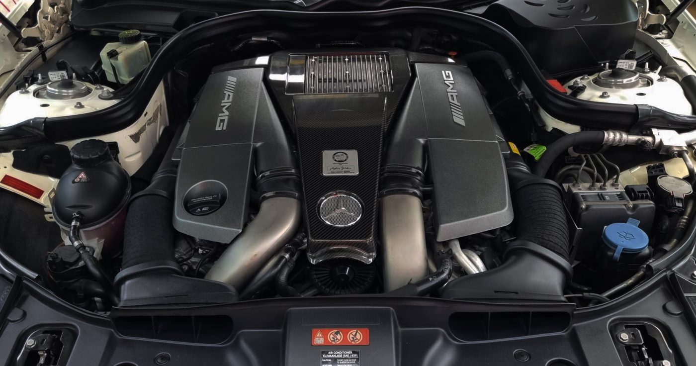 Detail of the Mercedes-Benz CLS63's bodywork sealed with ZeTough Ceramic.