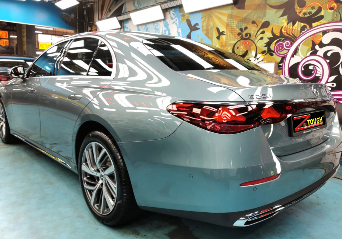 Front three-quarter view of the Mercedes-Benz E200 after coating.