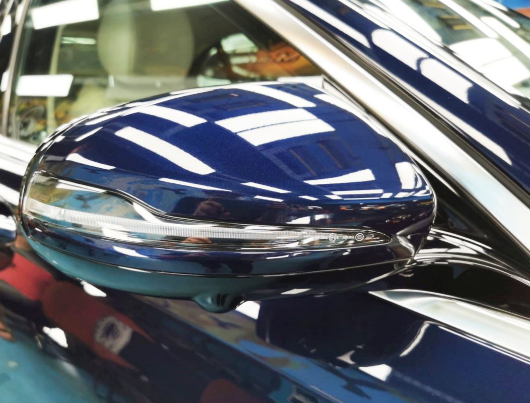 Side panel of the E300 with the ceramic finish locked in.