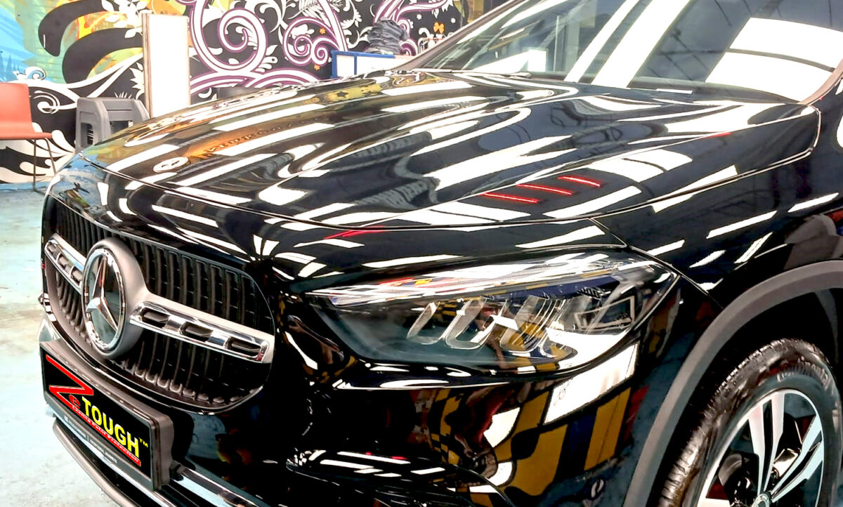 The Mercedes-Benz GLA 180 from a side angle after the ceramic coating.
