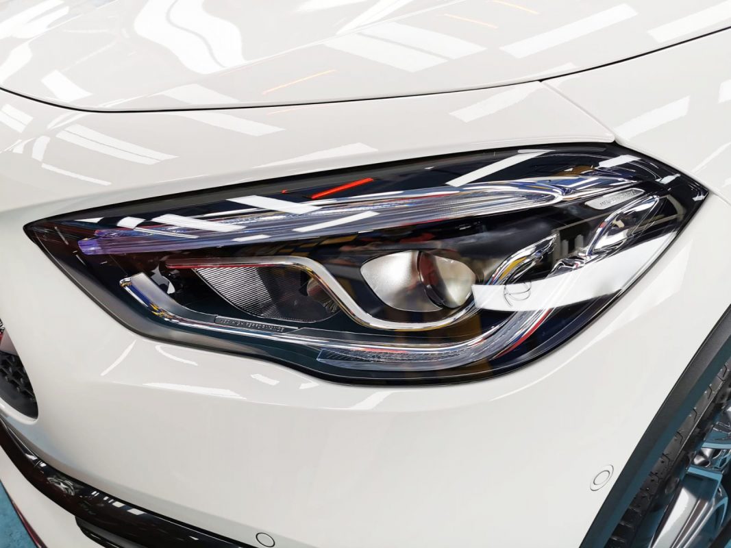 The GLA 180's coated paintwork showing clean reflections.