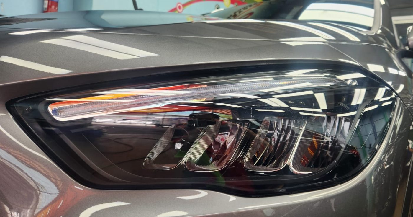 The GLA180's coated paintwork showing clean reflections.