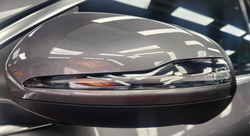 Side panel of the Mercedes-Benz GLA180 with the titanium finish locked in.