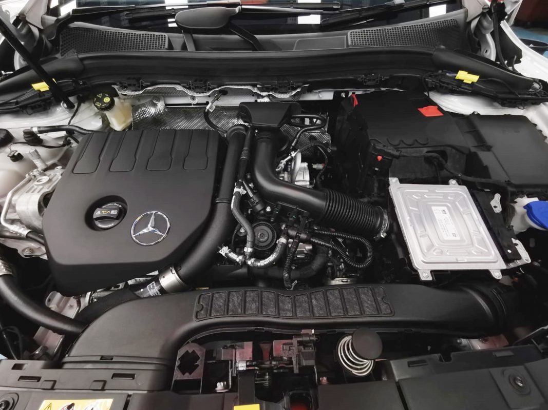 Detail of the GLA200 AMG's bodywork sealed with ZeTough Ceramic.