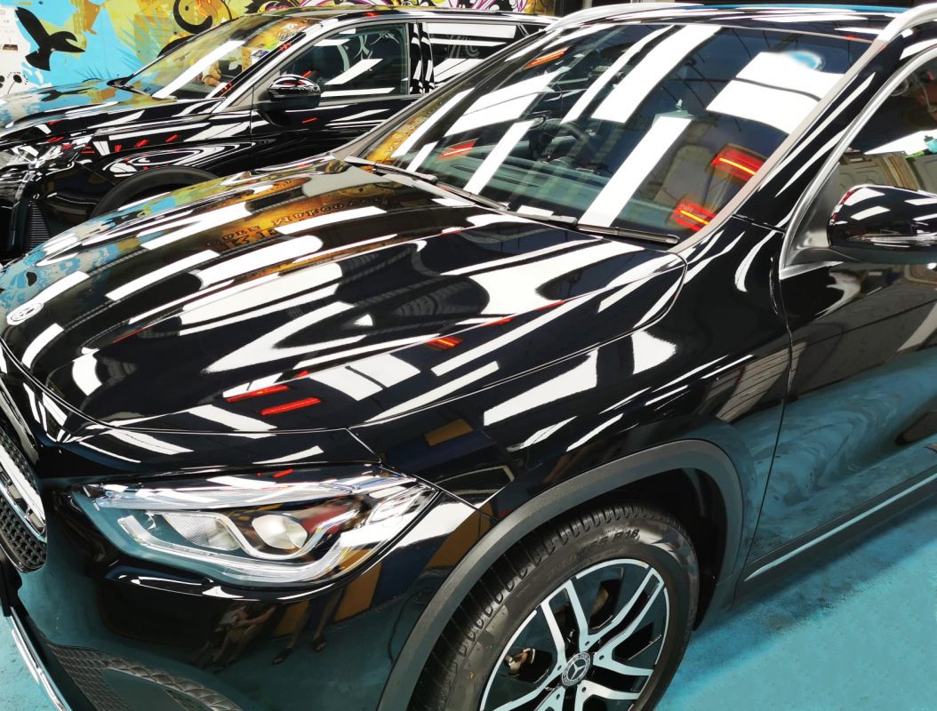 The Mercedes-Benz GLA200 from a side angle after the ceramic coating.
