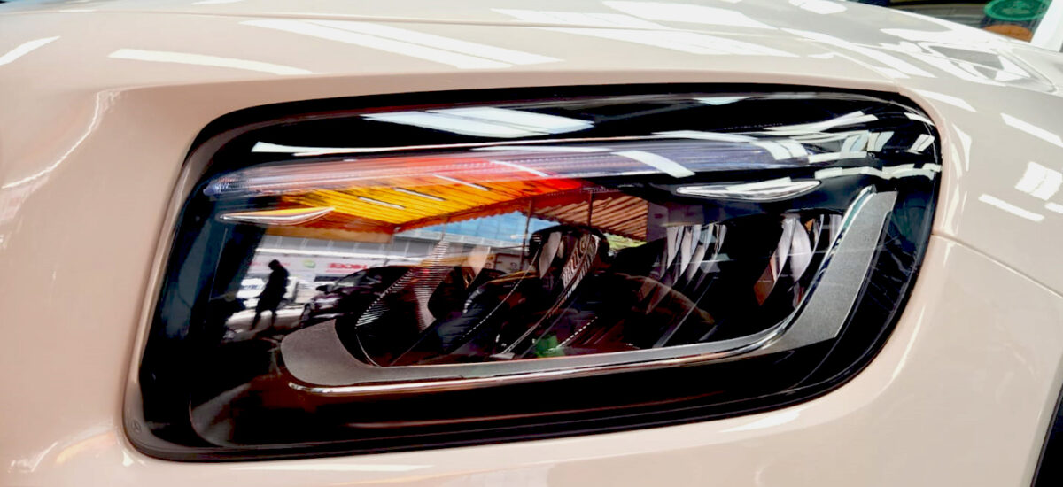 The GLB180's coated paintwork showing clean reflections.