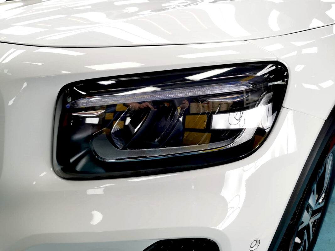 The GLB180's coated paintwork showing clean reflections.