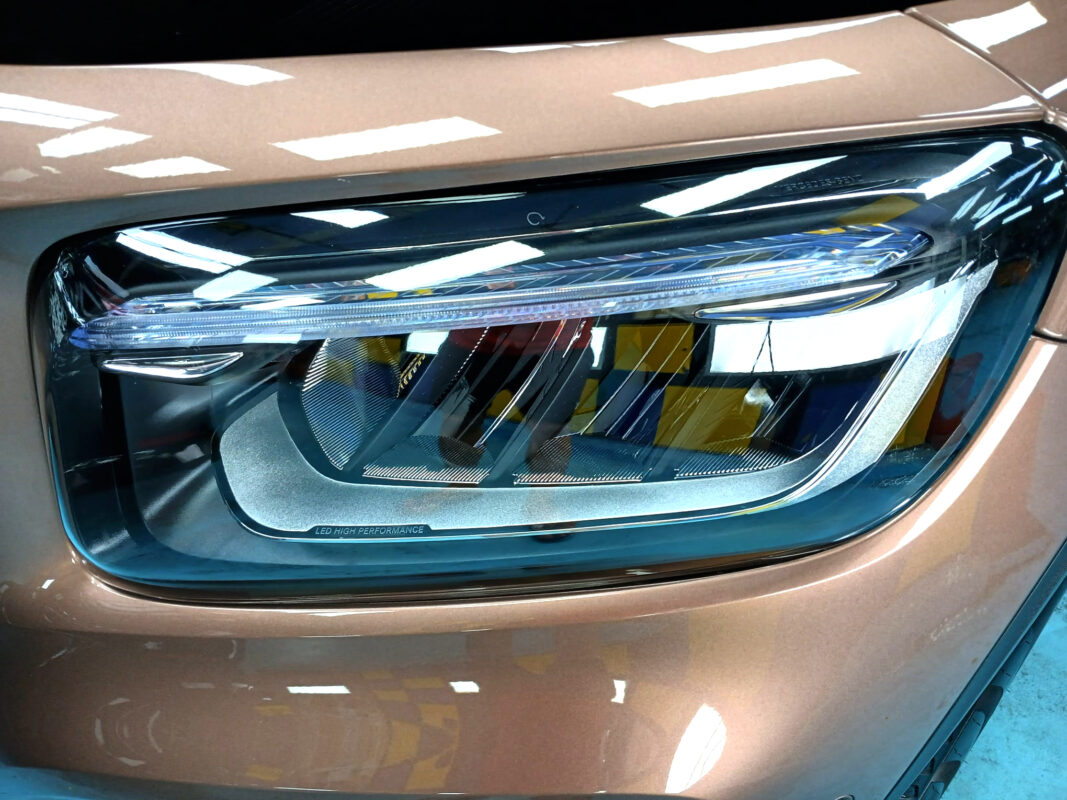 The GLB180's coated paintwork showing clean reflections.