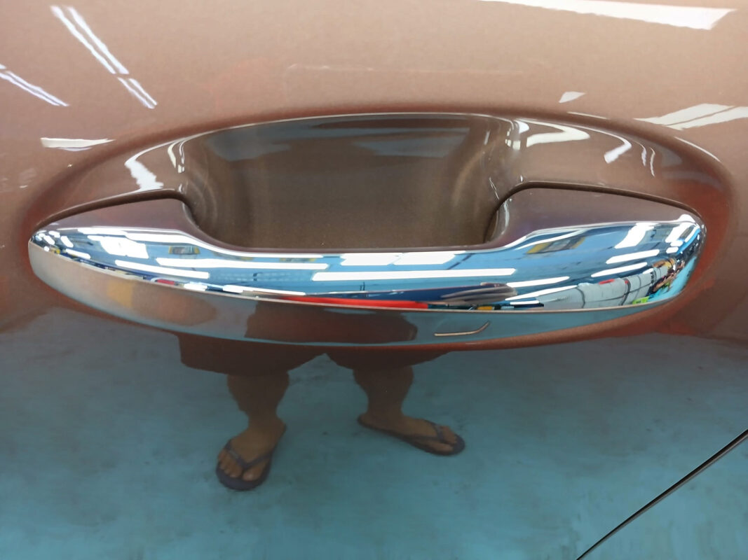 Front three-quarter view of the Mercedes-Benz GLB180 after coating.