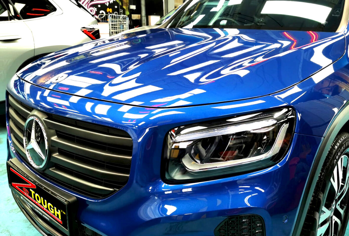 The Mercedes-Benz GLB180 from a side angle after the ceramic coating.