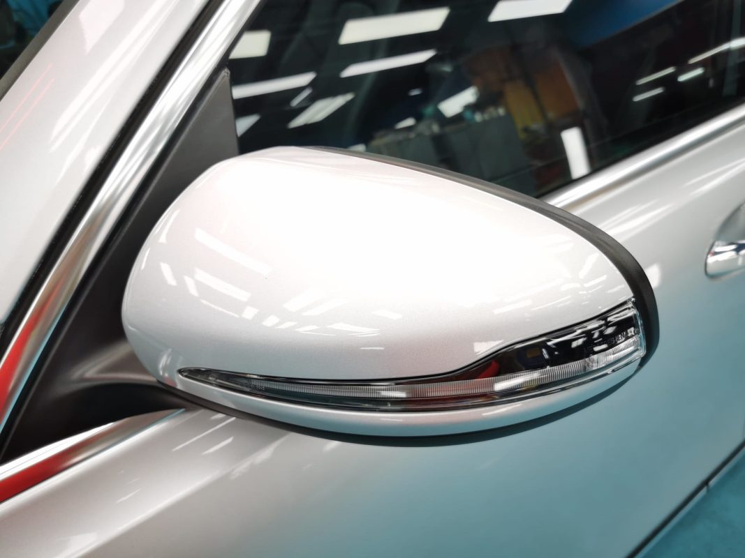 Side panel of the GLB180 with the ceramic finish locked in.