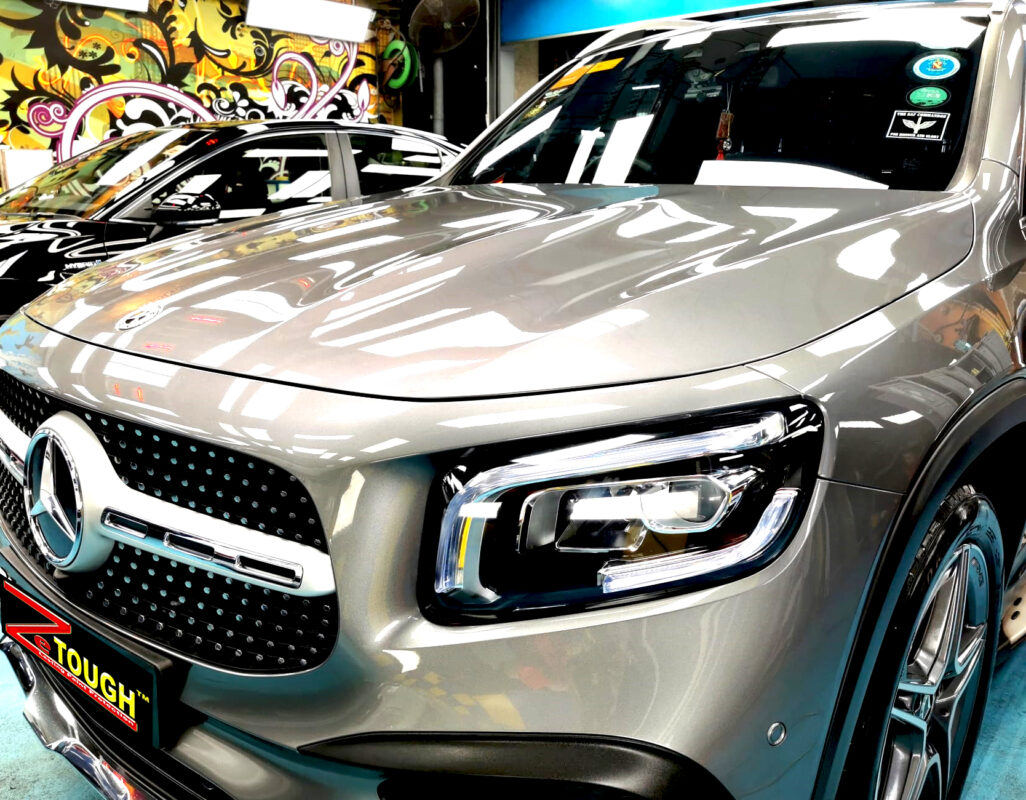 The Mercedes-Benz GLB200 from a side angle after the ceramic coating.