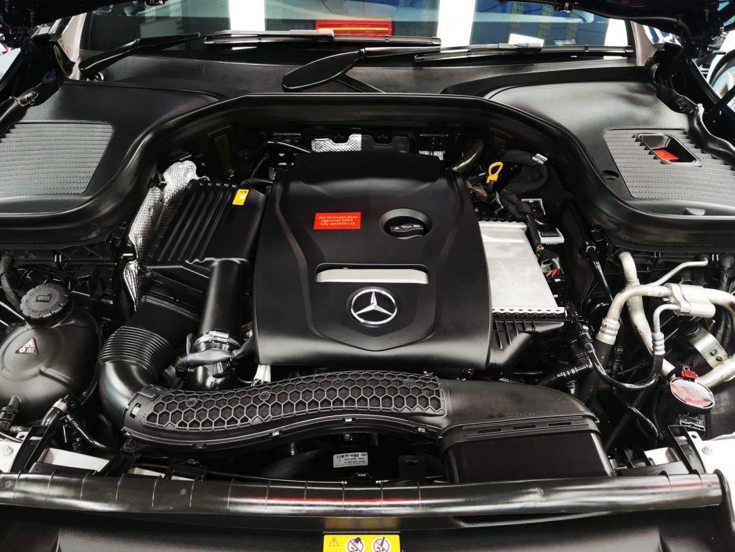 Detail of the GLC200's bodywork sealed with ZeTough Ceramic.