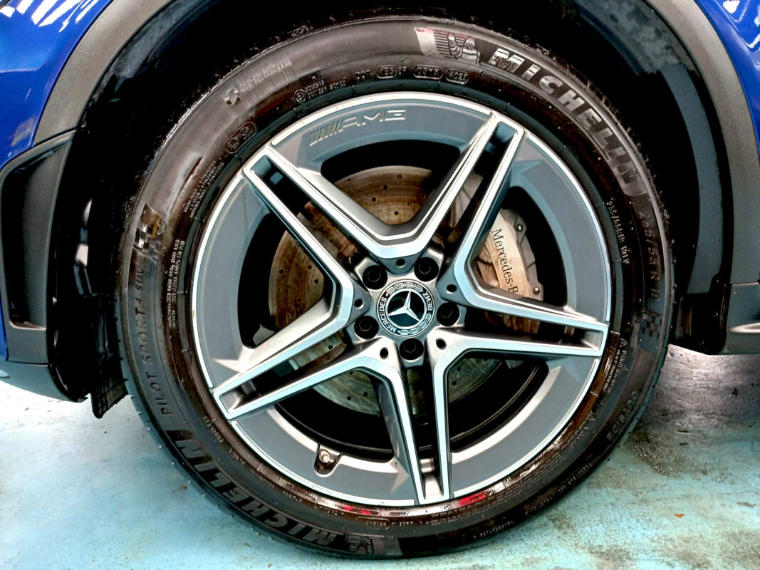 Wheel and panel edge detail on the coated Mercedes-Benz GLC300.
