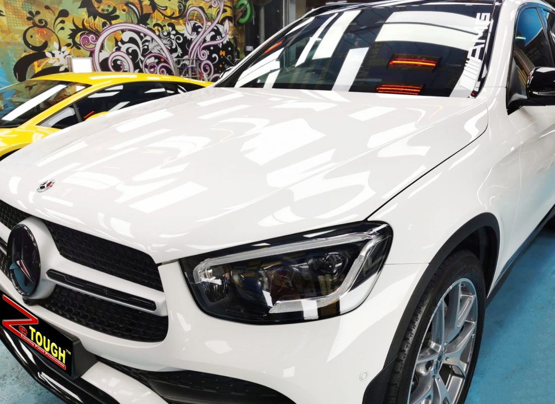 The Mercedes-Benz GLC300 from a side angle after the ceramic coating.