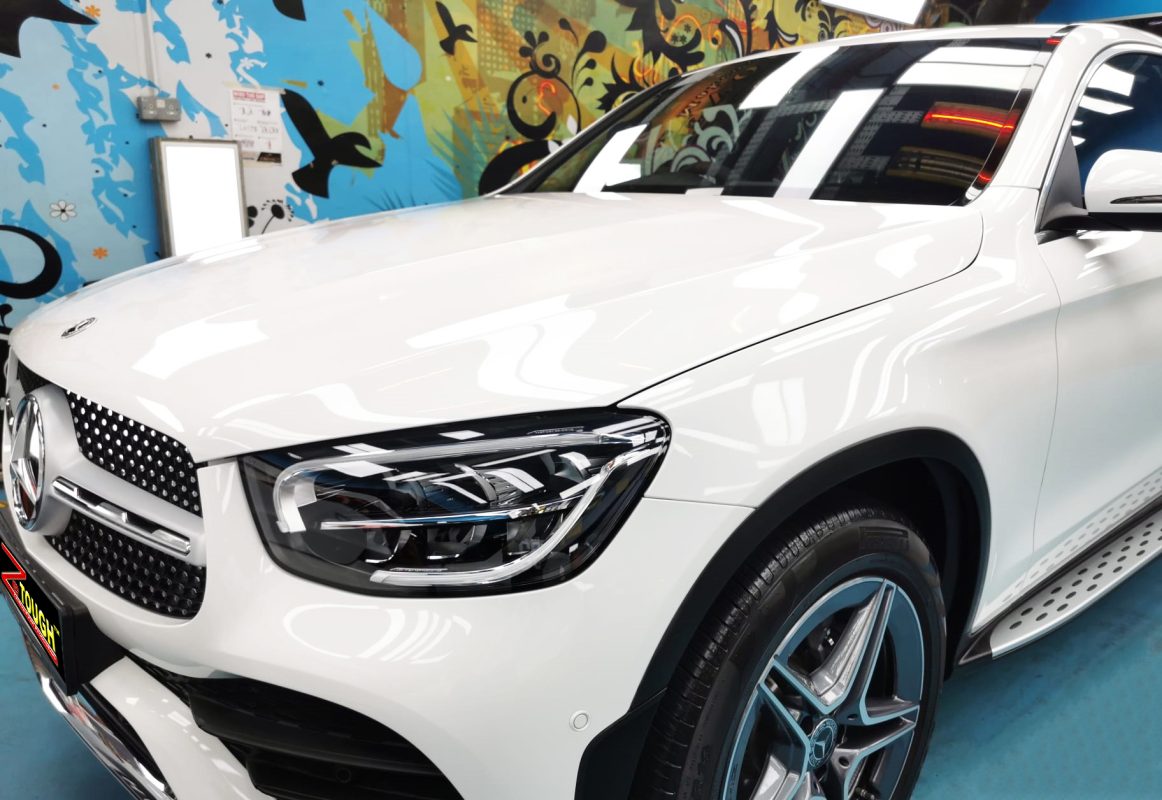 The Mercedes-Benz GLC300 from a side angle after the ceramic coating.