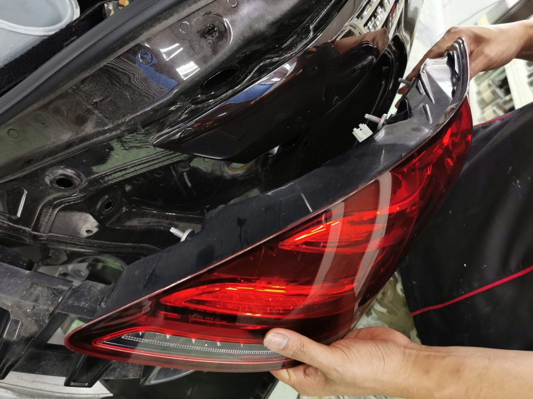 Parts being dismantled from the Mercedes-Benz S320L before prep work.