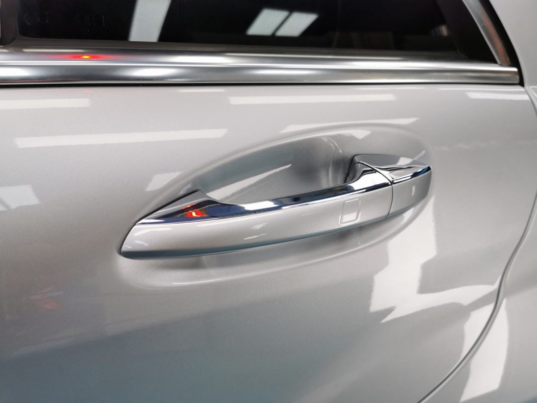 The Mercedes-Benz S350L ready for collection after the respray.