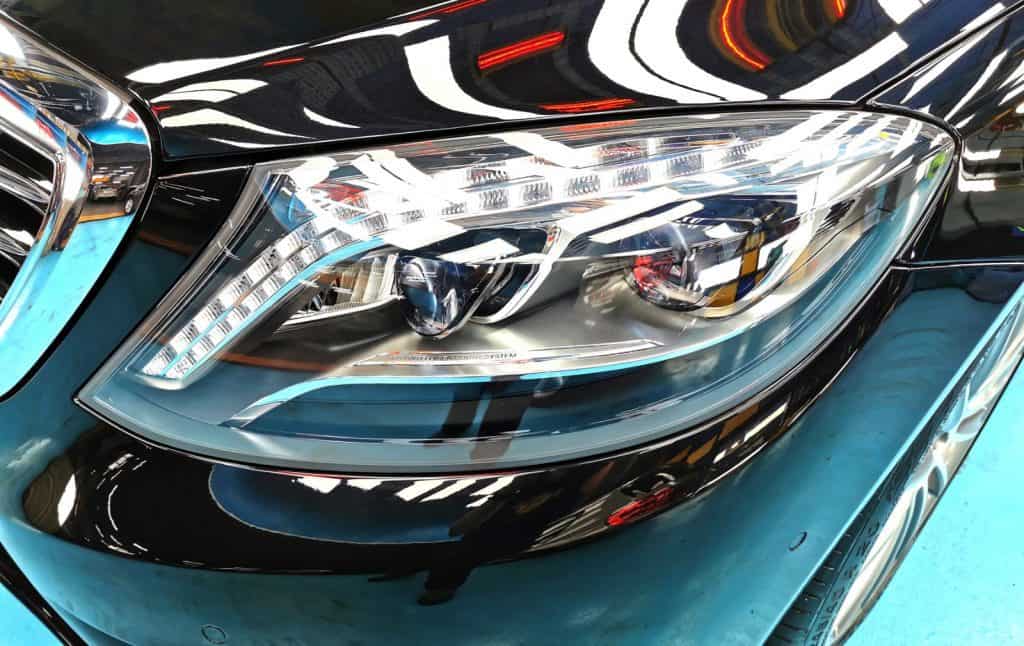 The S400 from a low angle showing reflections in the paint.