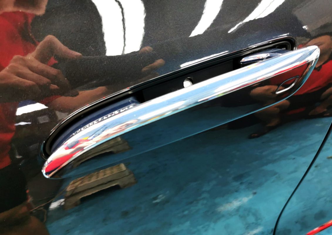 Front three-quarter view of the Mercedes-Benz S450L after coating.