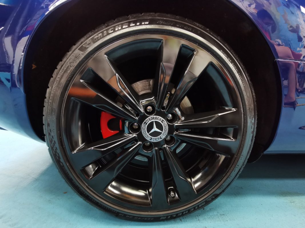 The Mercedes-Benz SLK200 ready for collection after the respray.