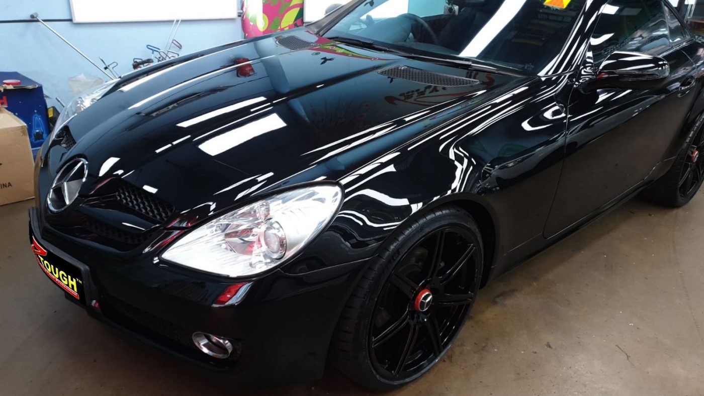 Mercedes-Benz SLK200, fully resprayed at Revol Carz.