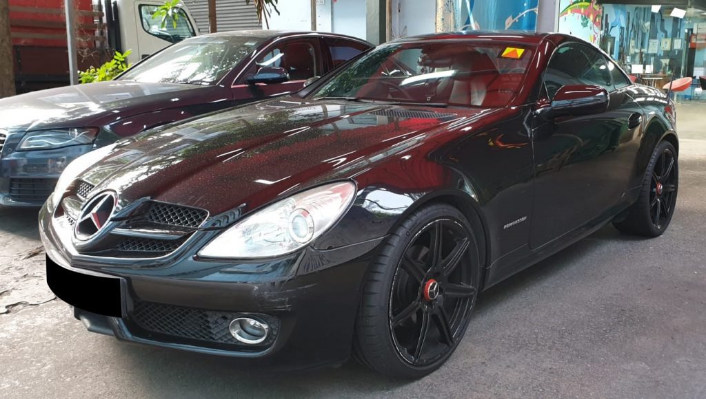 The Mercedes-Benz SLK200 as it arrived at Revol Carz before the respray.