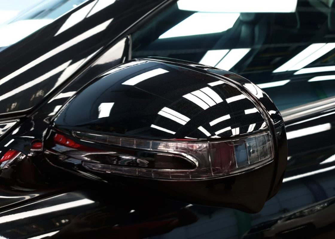 A finished detail of the resprayed SLK200.