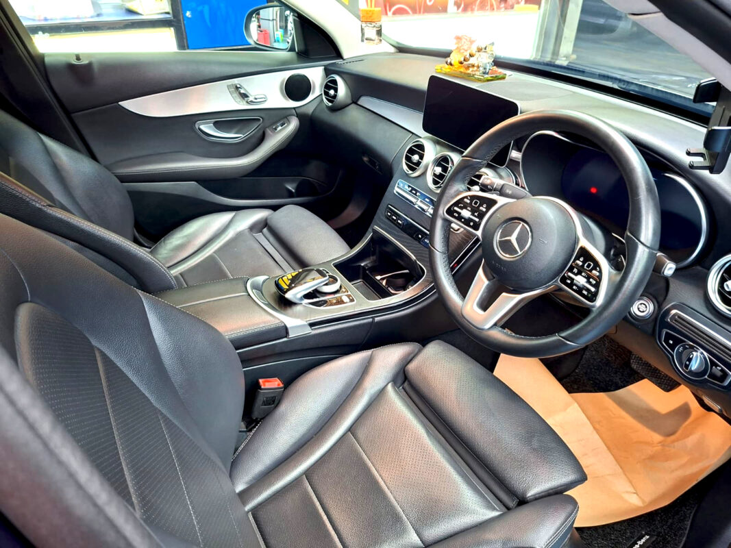 The Mercedes-Benz C180's protected, high-gloss finish.