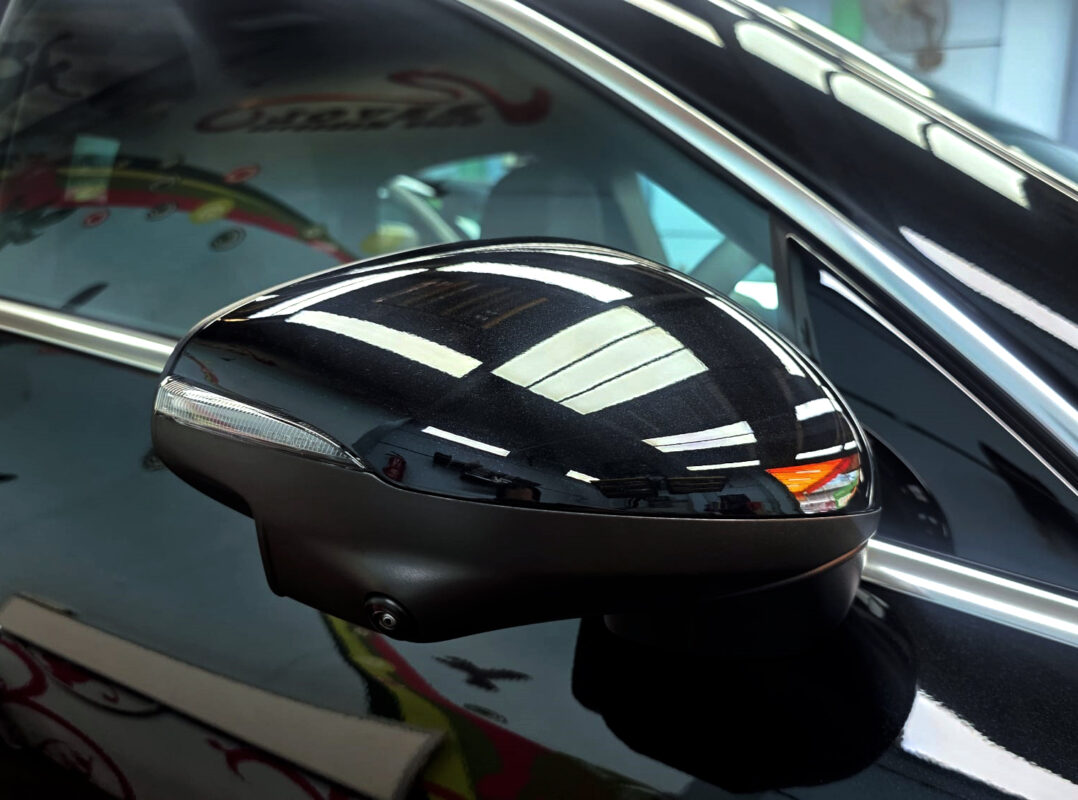 Detailed exterior of the Mercedes-Benz CLA180.