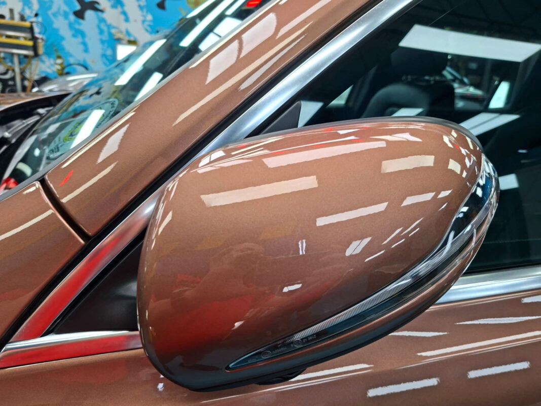 Detailed exterior of the Mercedes-Benz GLB180.