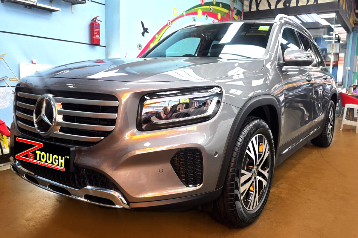 Mercedes-Benz GLB180, glossy after its ZeTough Titanium coating.