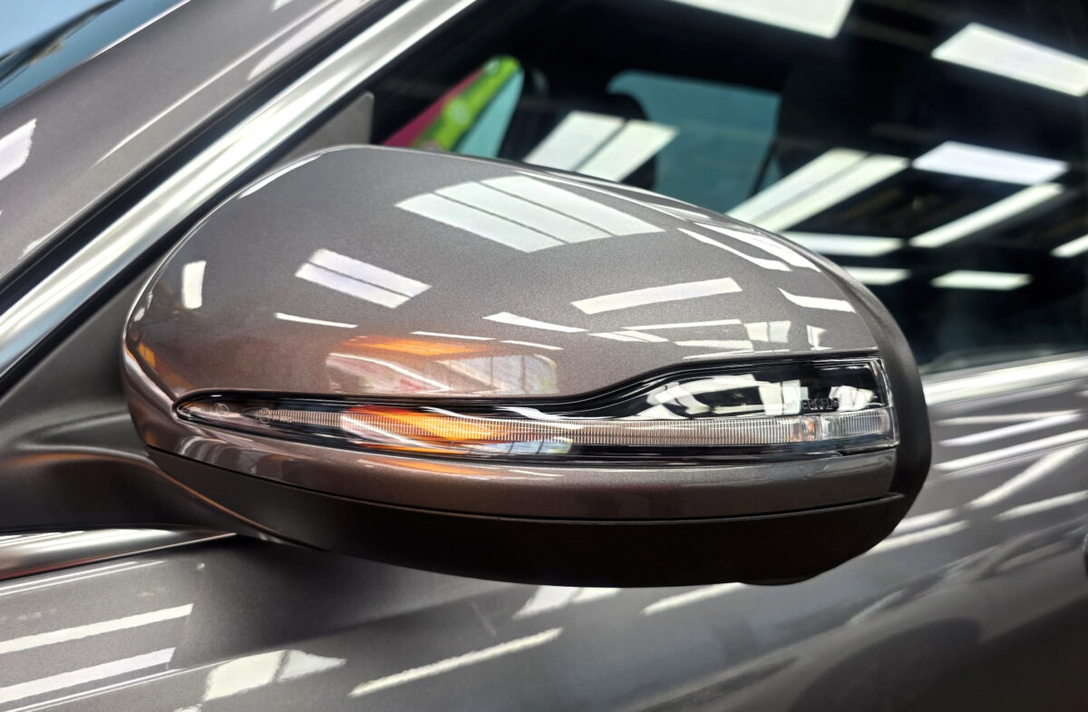 Detailed exterior of the Mercedes-Benz GLB180.